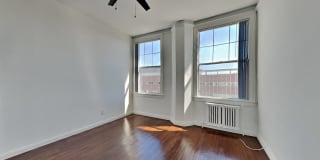 Wilshire Royale Apartments Gallery 11