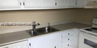 9470 Live Oak Pl Gallery 6