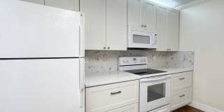 Newly Remodeled 2 bedroom 2.5 bath near Millenia Mall Gallery 8