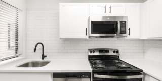 23 Bond Owner 363-369 King LLC Gallery 17