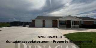 Fully Furnished 3 Bed 2 Bath Gallery 1