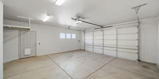 Pet Friendly 4 Bedroom Home! Gallery 31