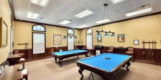 240 Center Oak Circle Gallery 47