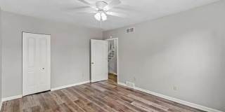 Beautifully remodeled 6 BR, 1.5 Bath brick home on level double-lot in Wilkinsburg! Gallery 23