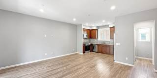 Spacious 2BD/3BA Condo in Chula Vista with Walk-In Closet, Community Pool & 2-Car Garage Gallery 5