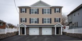 1641 Riegel Street Gallery 1