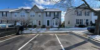 Beautiful and immaculate 3bd 2/2bth end of group townhome in Odenton Gallery 1