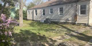 2313 East 40th Street Gallery 1