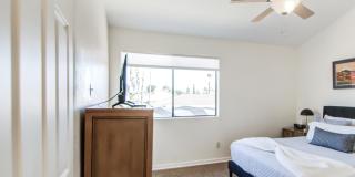 5640 E BELL Road Gallery 27