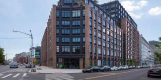 475 Clermont Gallery 17