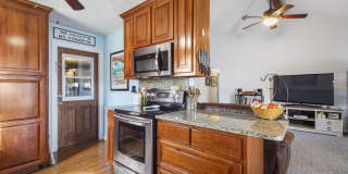 7766 Betty Louise Drive Gallery 10
