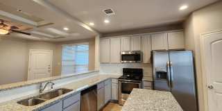 Great Location off County Line Rd /  3/2.5/2 Duplex / Fridge / Fenced in Yard with Covered Patio / NBISD Gallery 10