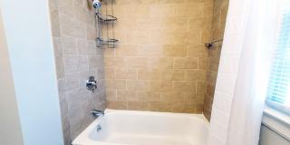 3 Bed - 2 Full Bath Cape Cod for Rent! Gallery 13