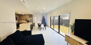 1312 NW 3rd St Gallery 12