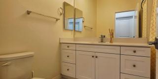 Gorgeous Stand Alone Town Home / Rolling Hills Golf Club is your Back Yard Gallery 14