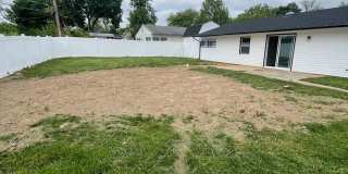 Beautiful brand new 4 bed 2 bath for Rent single home with yard in Levittown Gallery 7