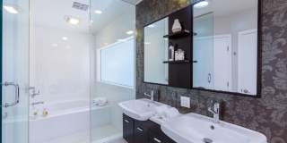 465 S Sherbourne Dr Gallery 11