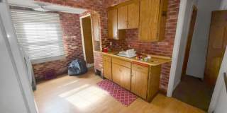 2 BED, 1. BATH BEAUTIFUL SINGLE- FAMILY HOME. Gallery 1