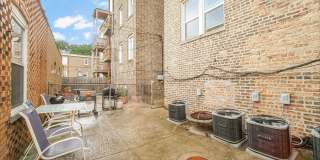 6144 N Washtenaw Ave Gallery 18