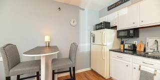 32 Ashworth Ave # 418 Gallery 2