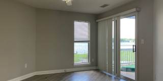 2BR Waterfront Condo in Davidson. Enjoy Beautiful Year Round Lake Views! Gallery 11