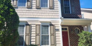 2br/2.5 ba Townhouse - Downtown Carrboro (Partially Furnished) Gallery 1
