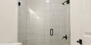 211 Ferry Blvd Gallery 7