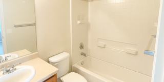 Centrally Located Townhouse Available! Gallery 8