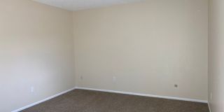 Sprawling Four Bedroom Home Gallery 16