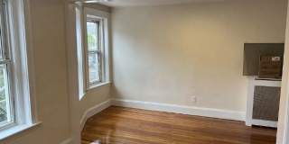 Great 1 Bedroom June Move-In Gallery 7