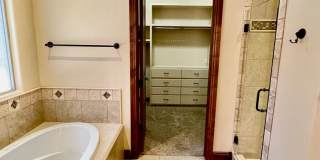 Beautiful Pet-Friendly Home on Green Springs Golf Course Gallery 19
