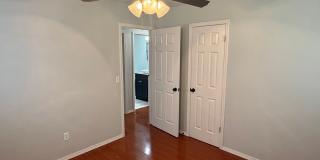 Cute 3 bed, 1 Bath in Central Edmond Gallery 12
