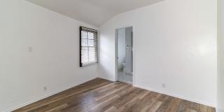3940 Hubert Avenue Gallery 22