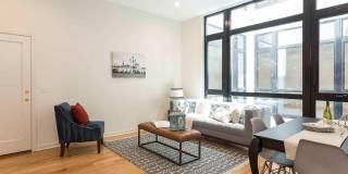 2028-34 RITTENHOUSE Square Gallery 3