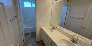 4 bed 4 full bath 2794 sqft Corona house with 3 car garage Gallery 20