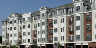 Mission Place Gallery 31