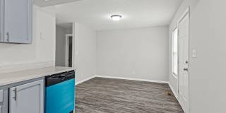 Summer Special! Updated 3BR Townhome with Basement + $250 Off First Month’s Rent Gallery 3