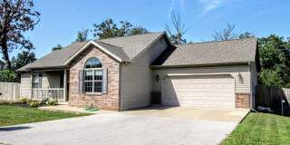 Beautiful fenced home Gallery 1