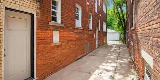 2509 Gladstone St Gallery 8