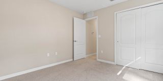 5 Seabury Place Gallery 30