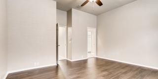 4-BEDROOM HOME IN LAKESIDE Gallery 15