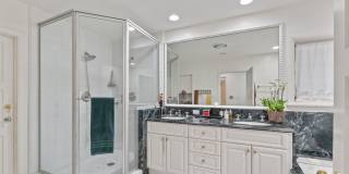 354 14th St Gallery 20