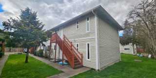 Beautiful 2 Bed 1 Bath Condo in Mountlake Terrace Gallery 1