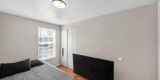 2523 Robinson Place Gallery 11