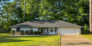 Charming 3-Bedroom Home on a Quiet Cul-de-Sac Gallery 1