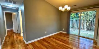 Charming 3 bedroom/1 bathroom Home Gallery 10