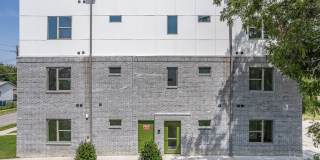 The Flats at Medical District Gallery 16