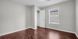 1602 W Elm Street Gallery 14