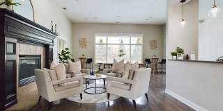 Stone Ridge Flats & Townhomes Gallery 14