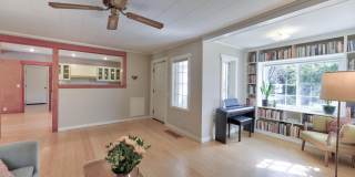 Beautiful Craftsman Bungalow on the edge of the Historic Fort Russell Dristrict Gallery 17